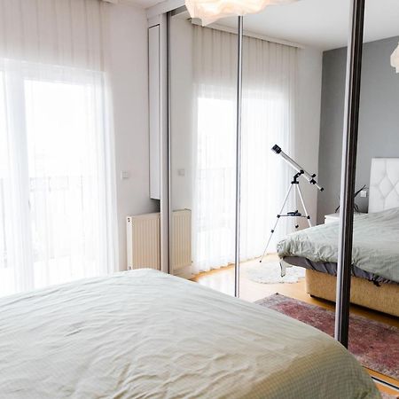 Modern Apartment With A View Feels Like Home Prishtinë Luaran gambar